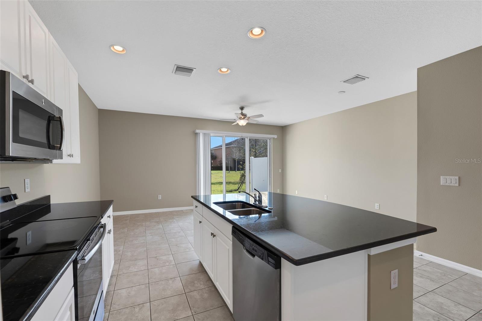 7060 WOODCHASEGLEN DR, RIVERVIEW, FL, 33578