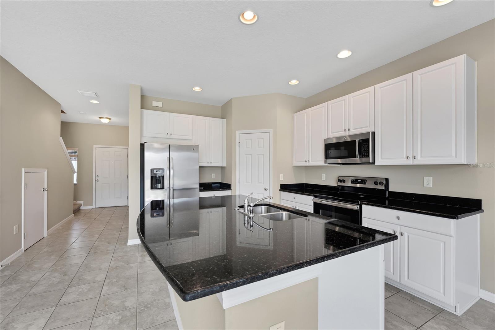 7060 WOODCHASEGLEN DR, RIVERVIEW, FL, 33578