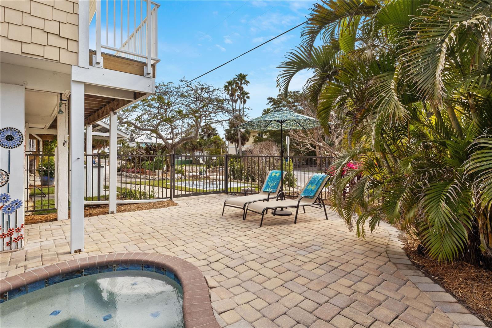 6925 HOLMES BLVD, HOLMES BEACH, FL, 34217