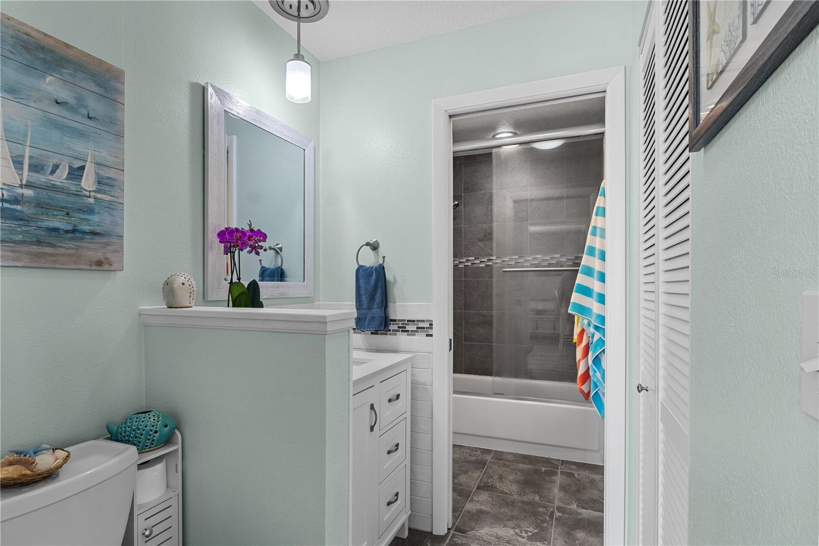 6925 HOLMES BLVD, HOLMES BEACH, FL, 34217