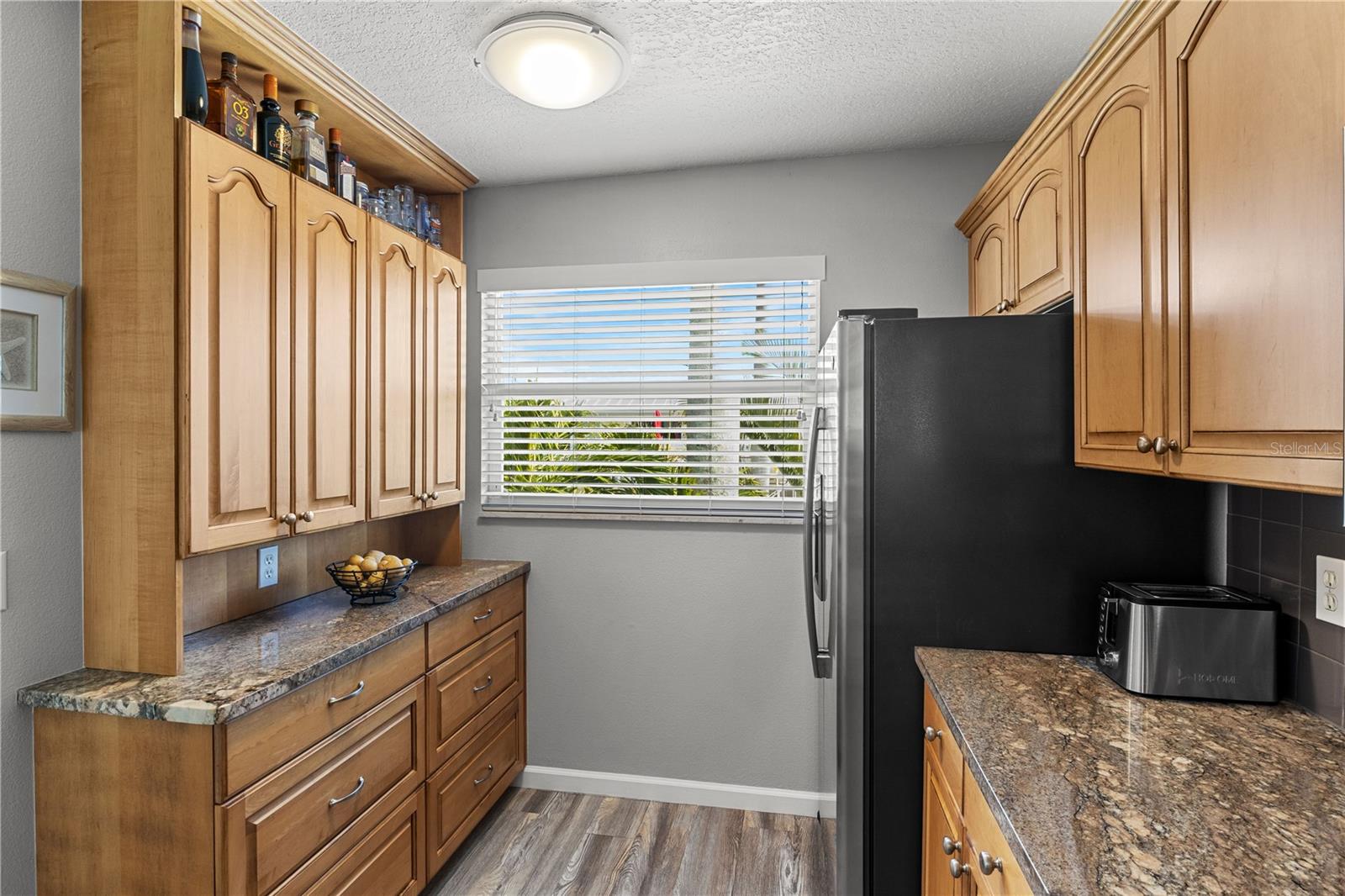 6925 HOLMES BLVD, HOLMES BEACH, FL, 34217