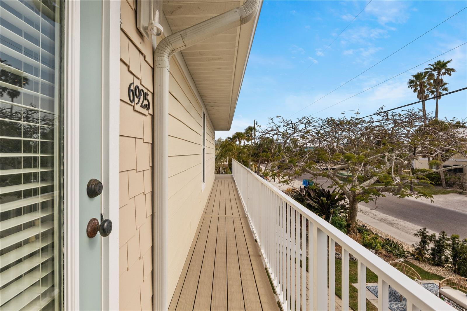 6925 HOLMES BLVD, HOLMES BEACH, FL, 34217