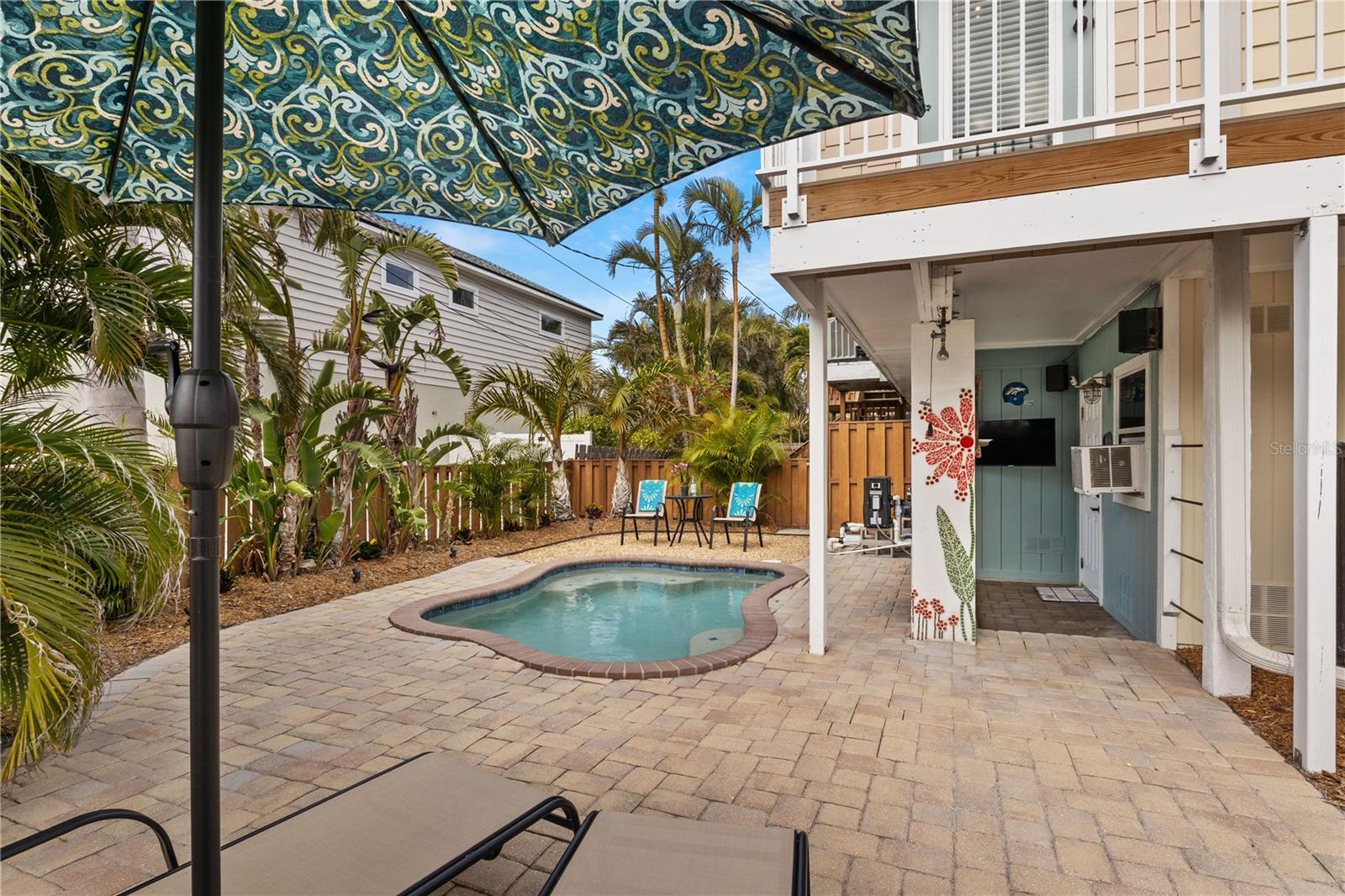 6925 HOLMES BLVD, HOLMES BEACH, FL, 34217