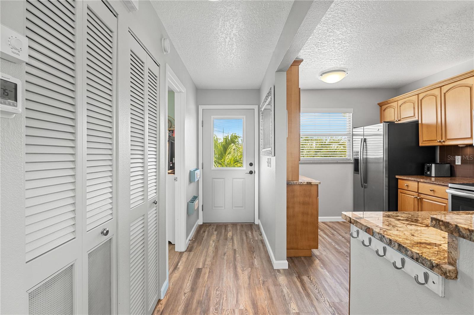 6925 HOLMES BLVD, HOLMES BEACH, FL, 34217