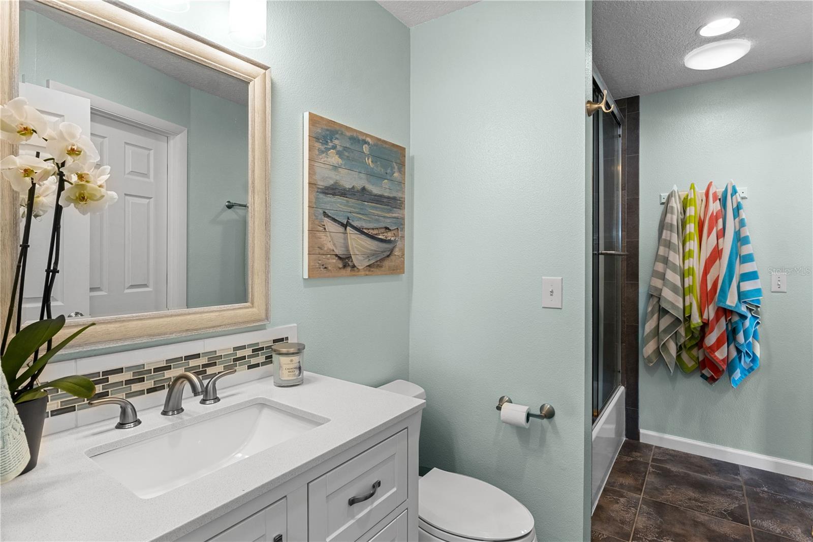 6925 HOLMES BLVD, HOLMES BEACH, FL, 34217