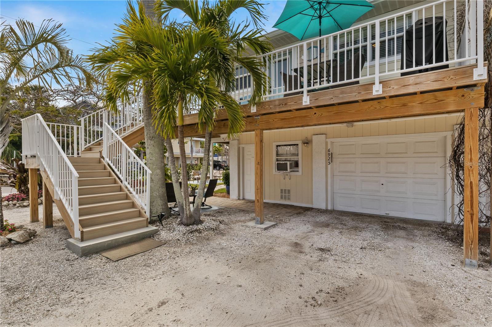 6925 HOLMES BLVD, HOLMES BEACH, FL, 34217