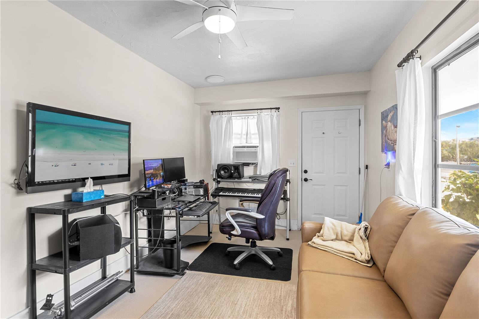 6925 HOLMES BLVD, HOLMES BEACH, FL, 34217