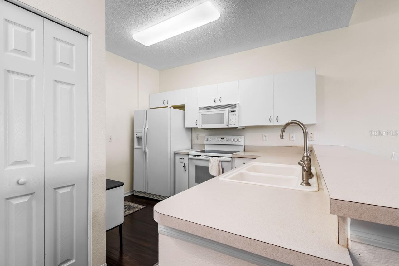 1120 RADISON AVE #6, SUN CITY CENTER, FL, 33573