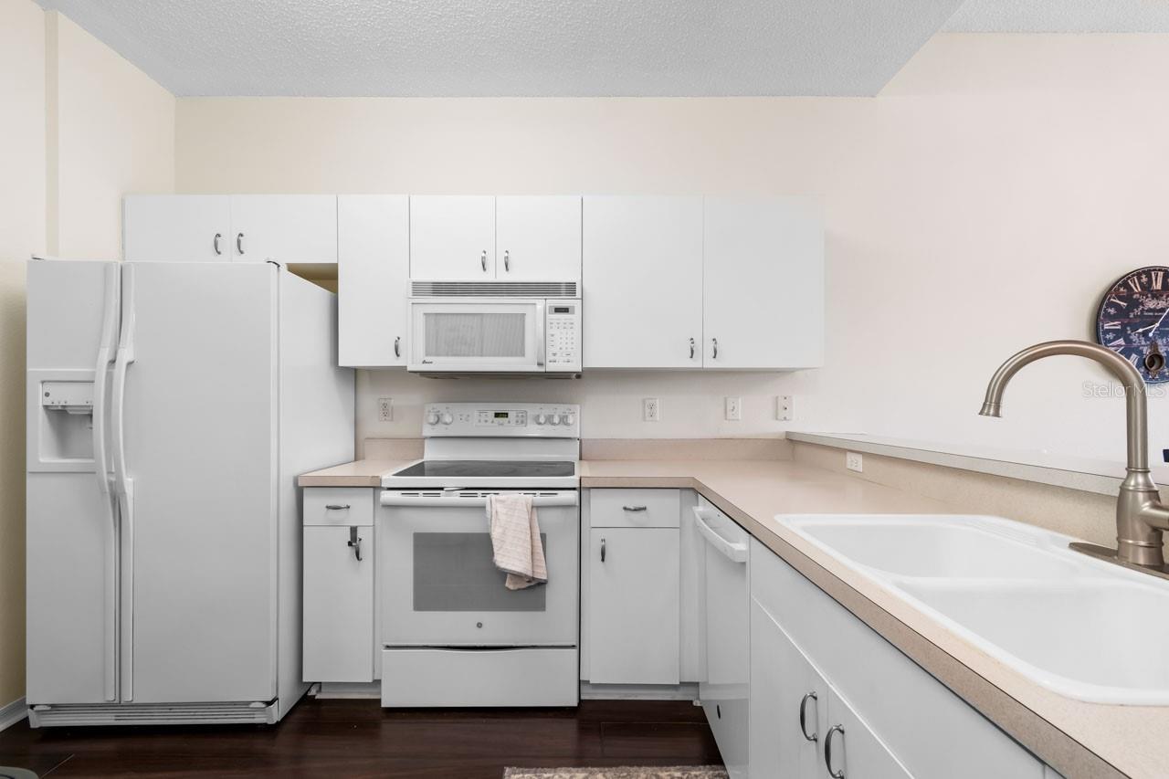 1120 RADISON AVE #6, SUN CITY CENTER, FL, 33573