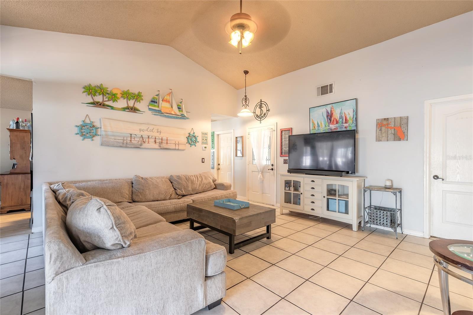 811 SMOKERISE BLVD, PORT ORANGE, FL, 32127