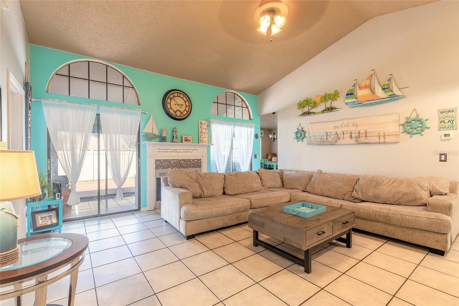 811 SMOKERISE BLVD, PORT ORANGE, FL, 32127