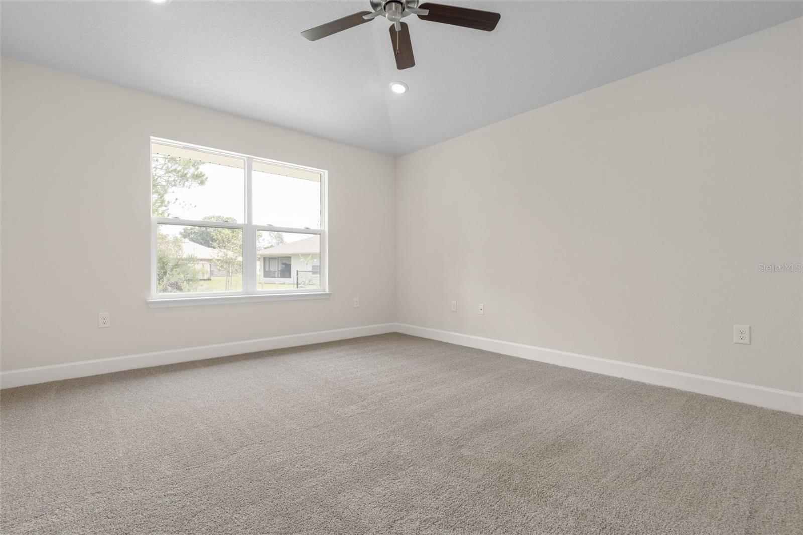 68 WHITE STAR DR, PALM COAST, FL, 32164