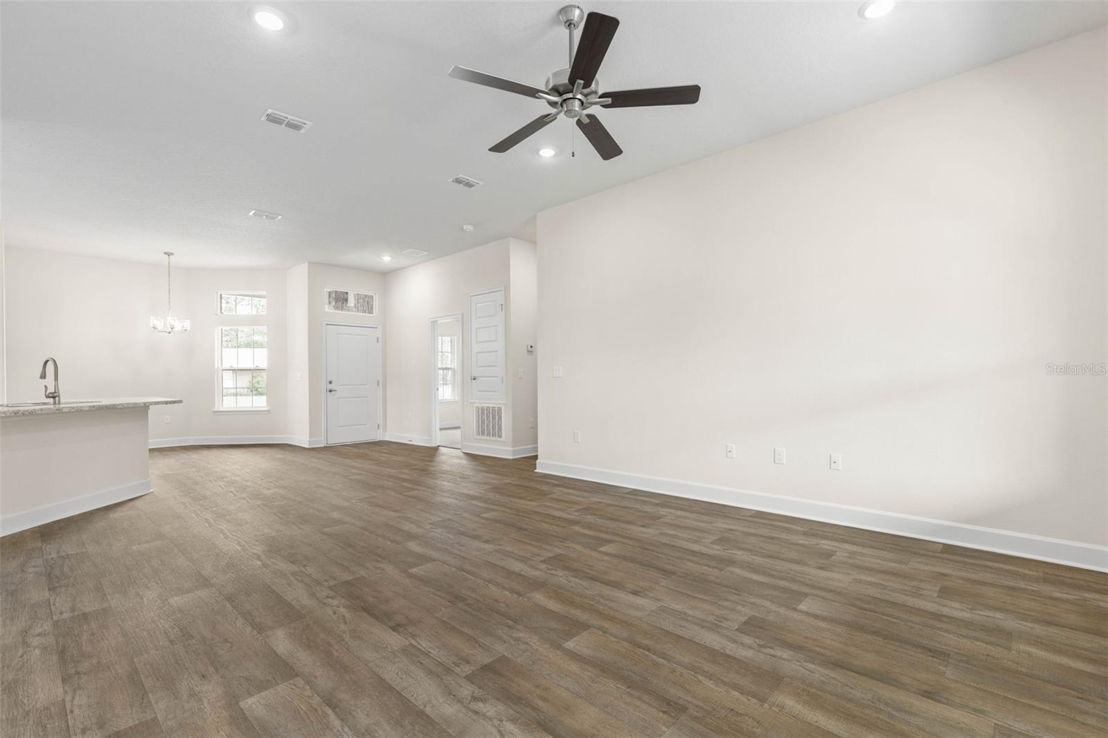 68 WHITE STAR DR, PALM COAST, FL, 32164