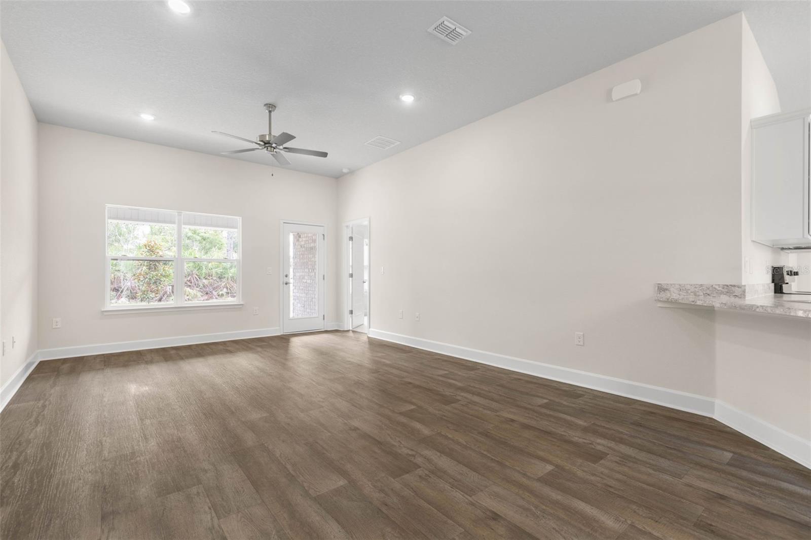 68 WHITE STAR DR, PALM COAST, FL, 32164