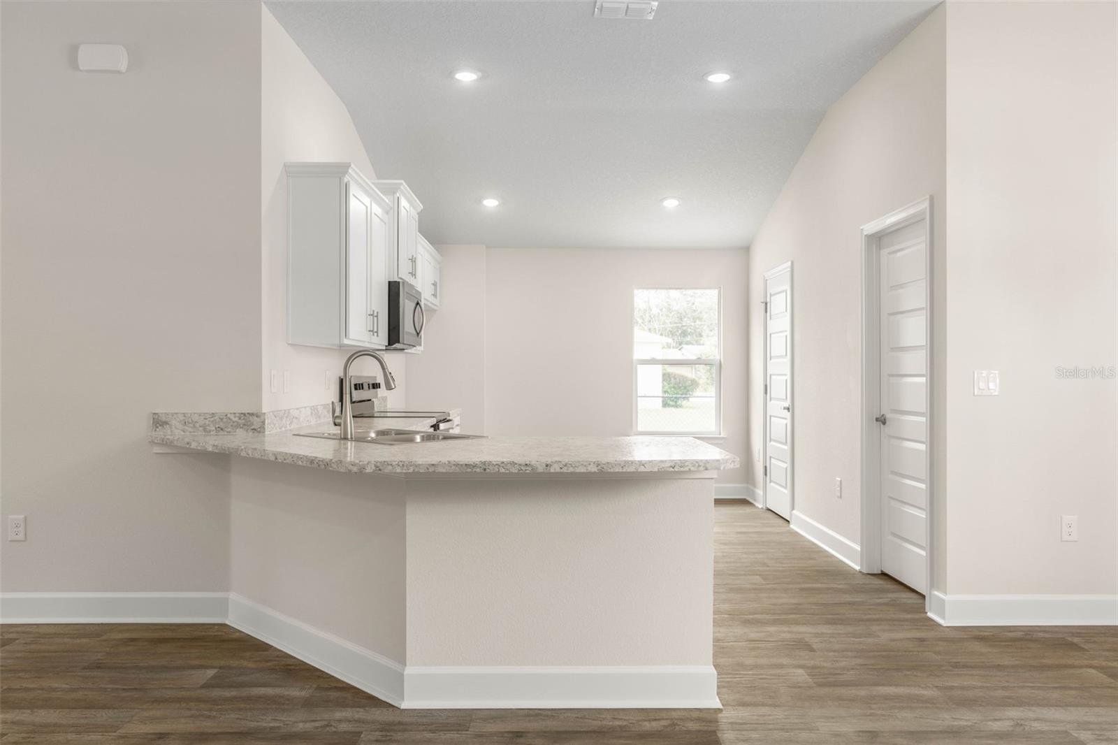 68 WHITE STAR DR, PALM COAST, FL, 32164