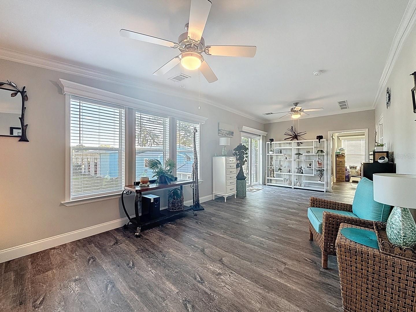 1116 ELKHART CIR, TAVARES, FL, 32778