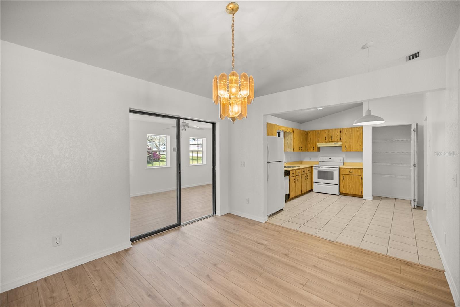 10690 SE 44TH TER, BELLEVIEW, FL, 34420