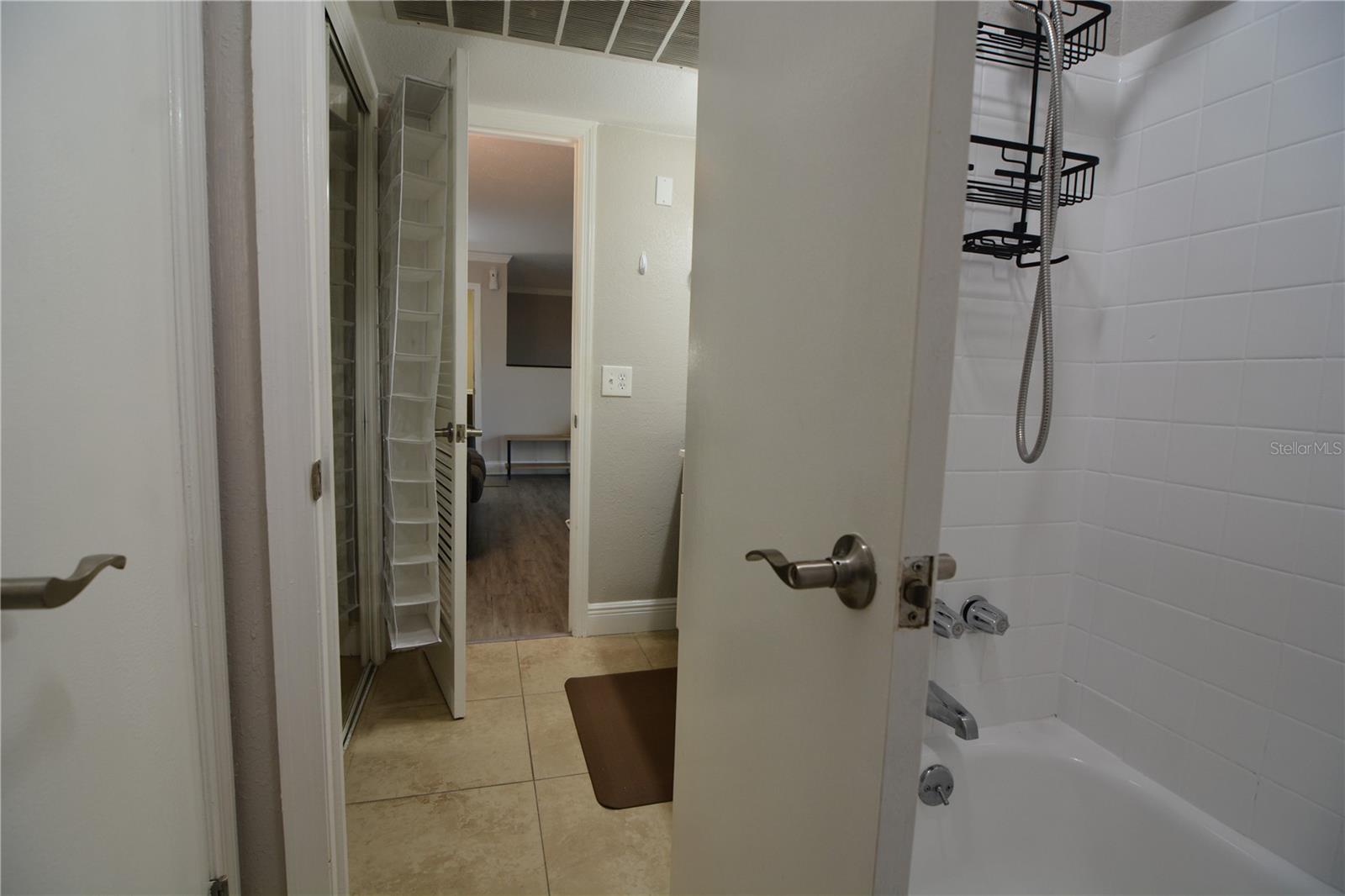 13761 ORANGE SUNSET DR #101, TAMPA, FL, 33618