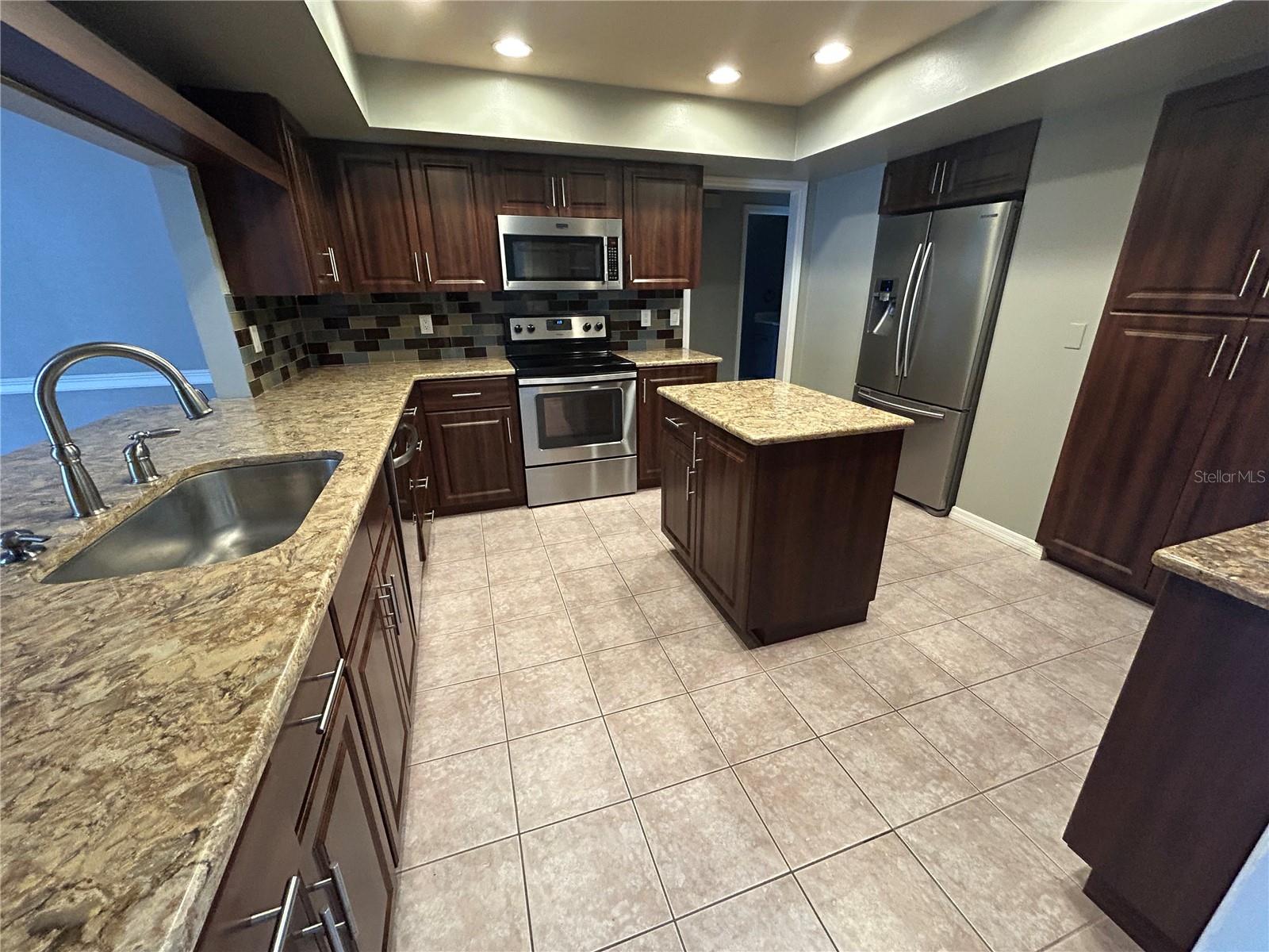 6503 23RD AVE W, BRADENTON, FL, 34209