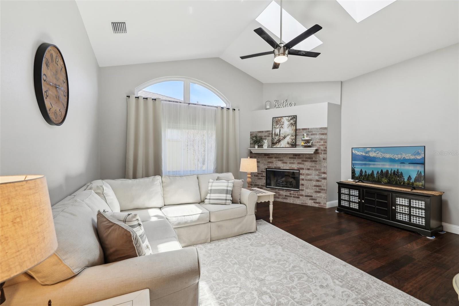 954 COBBLESTONE LN, TARPON SPRINGS, FL, 34688