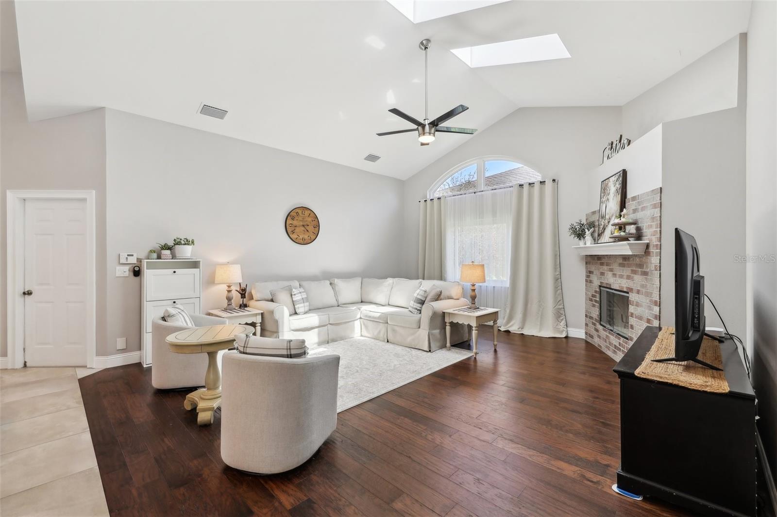 954 COBBLESTONE LN, TARPON SPRINGS, FL, 34688