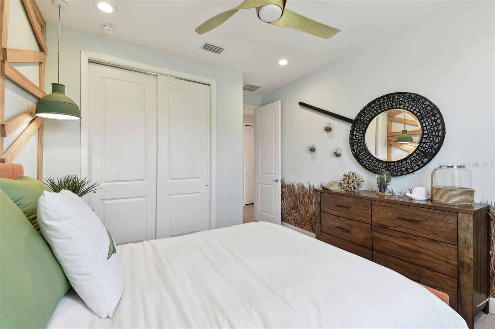 32199 MAHOGANY VALLEY DR, WESLEY CHAPEL, FL, 33543
