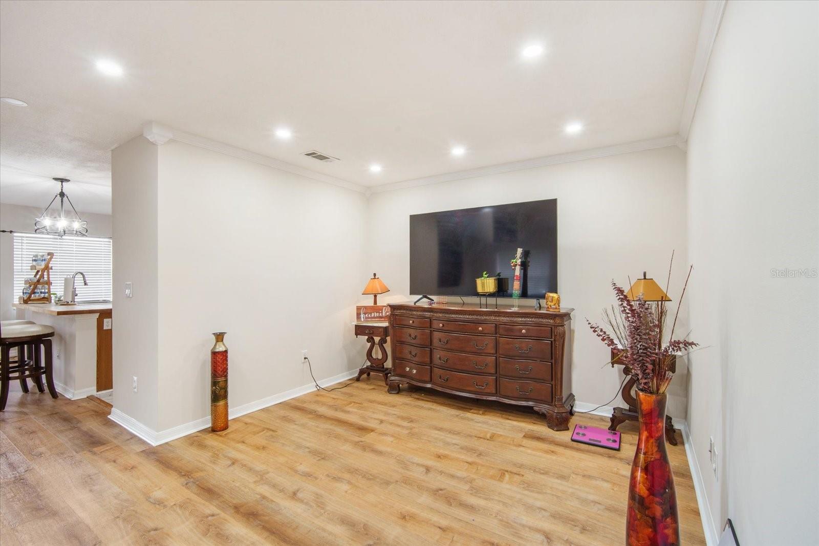 8012 SAVANNAH SUNSET LN, TAMPA, FL, 33615