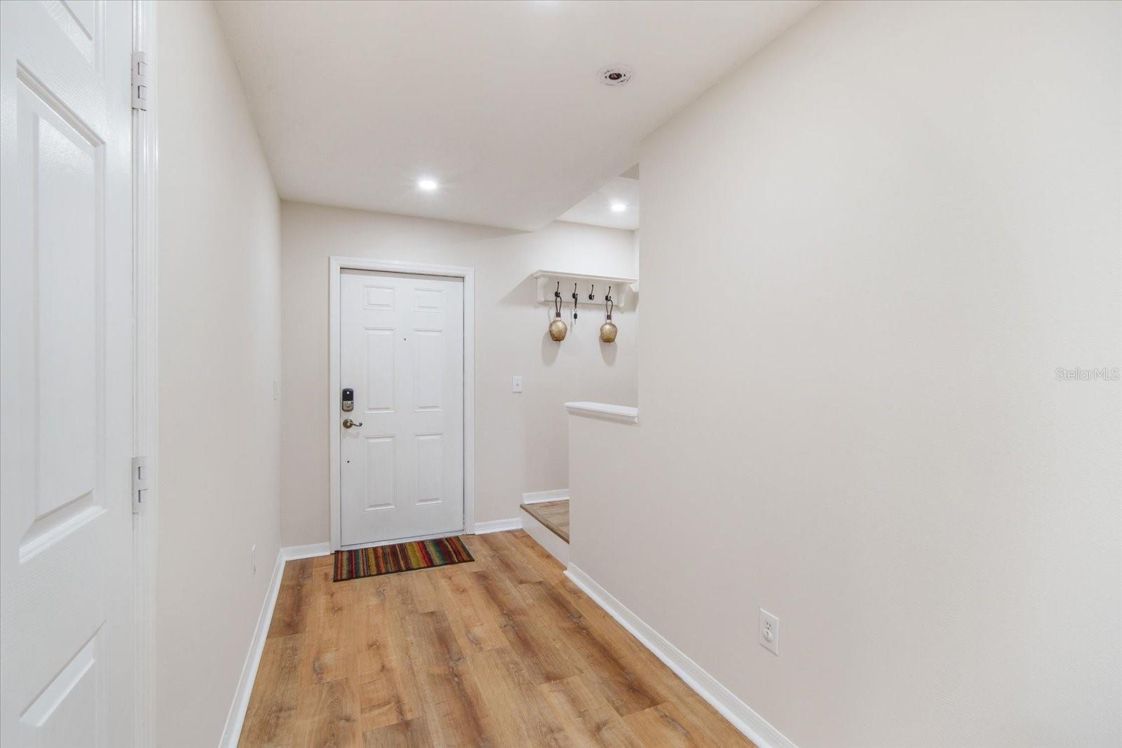 8012 SAVANNAH SUNSET LN, TAMPA, FL, 33615