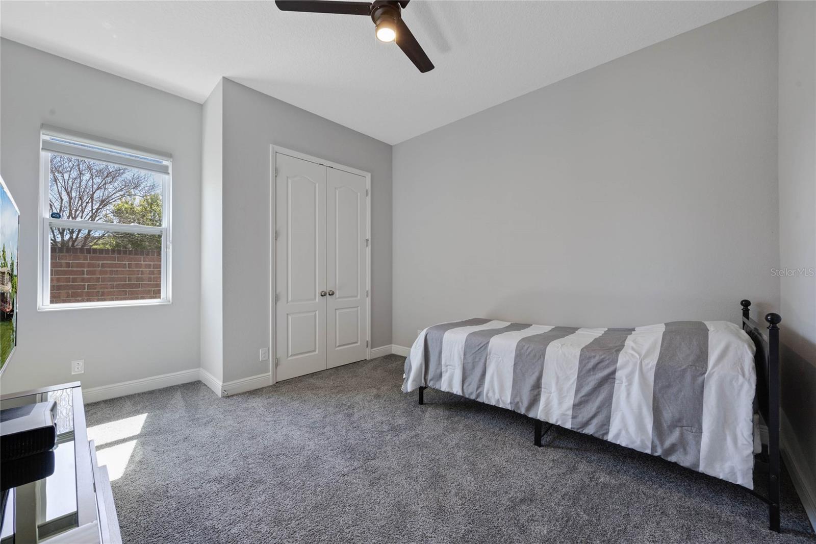 1009 BIRCH HOLLOW DR, APOPKA, FL, 32703