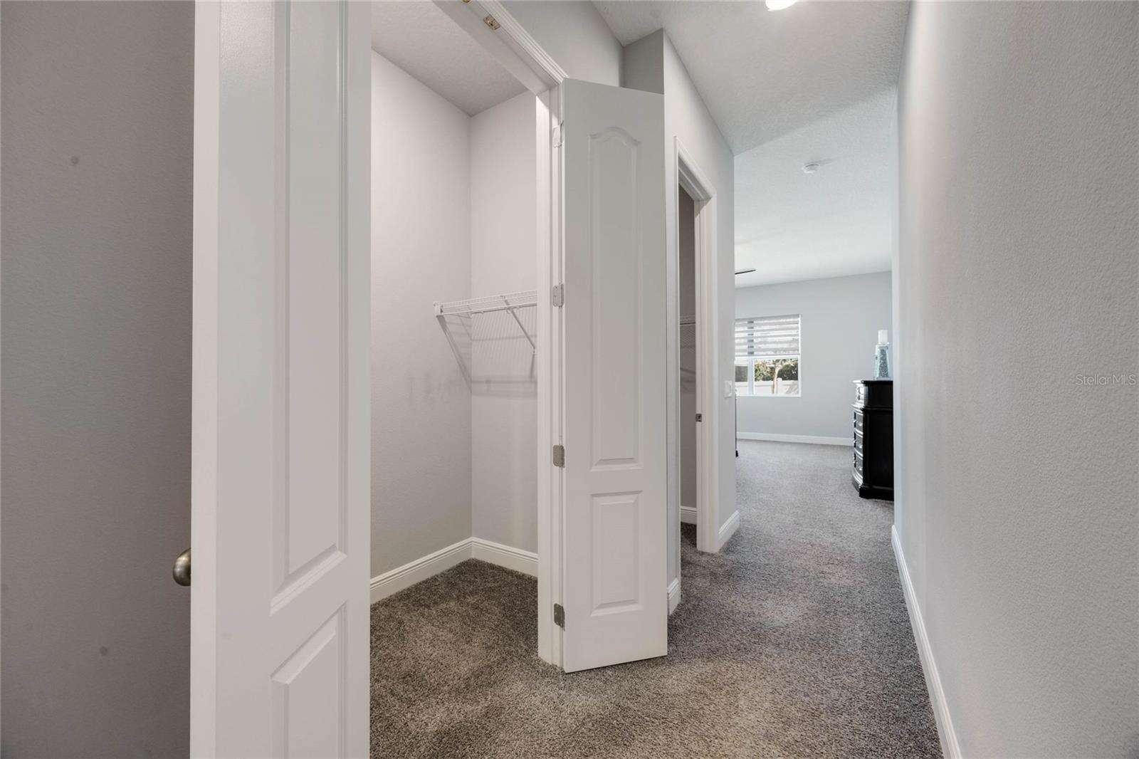 1009 BIRCH HOLLOW DR, APOPKA, FL, 32703