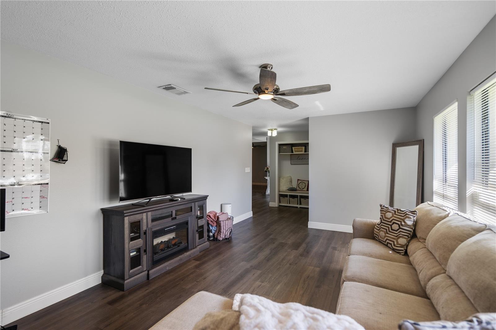 9501 HOLBROOK DR, ORLANDO, FL, 32817