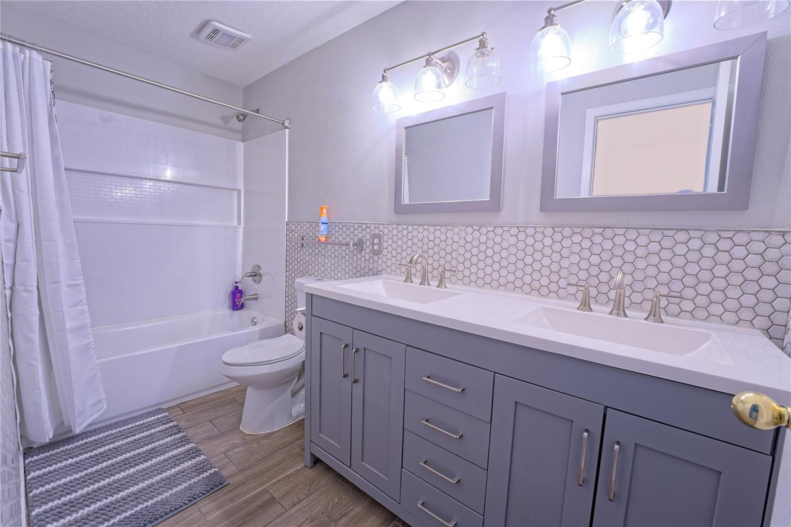 11118 GOLDEN SILENCE DR, RIVERVIEW, FL, 33579