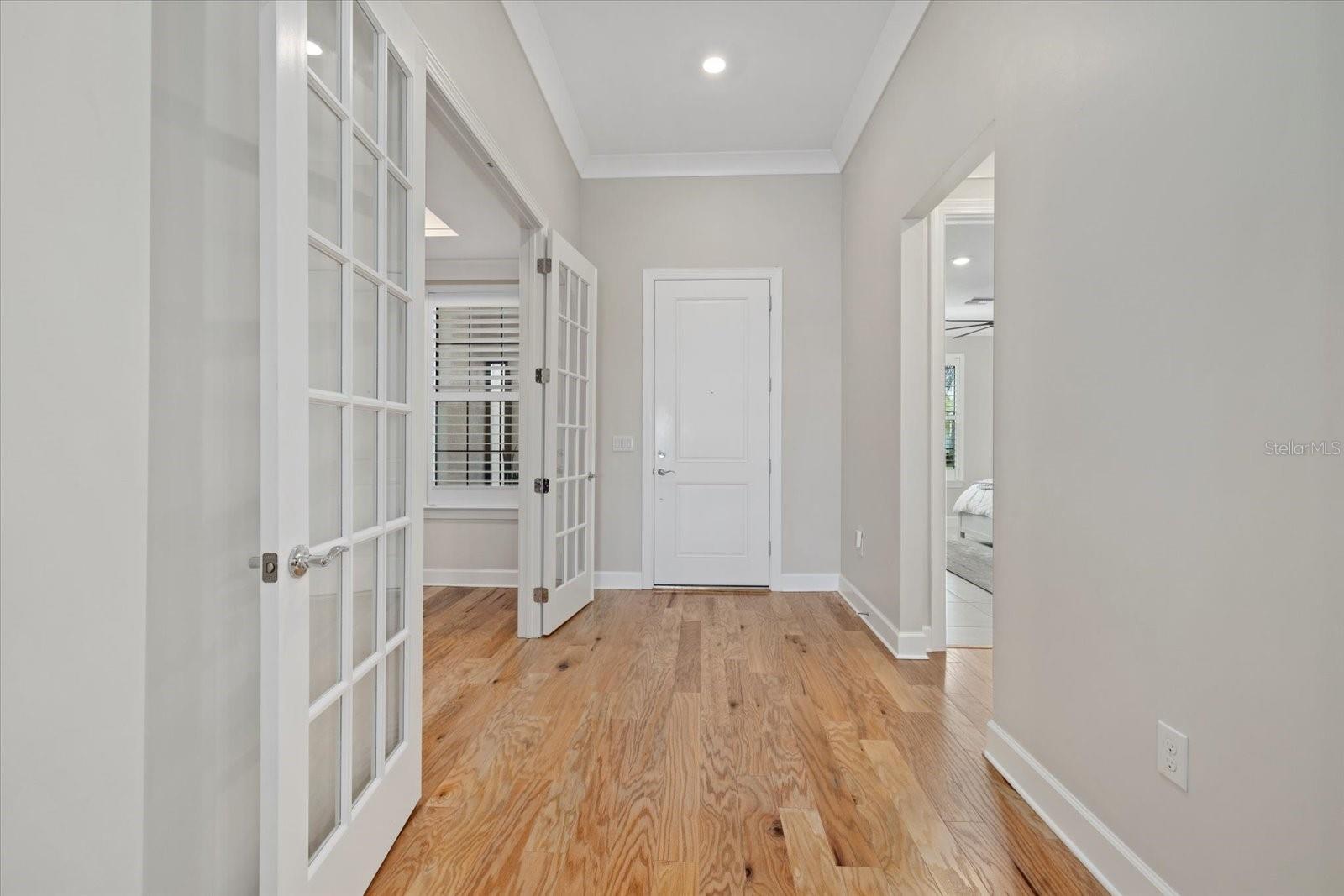 8016 GRANDE SHORES DR, SARASOTA, FL, 34240