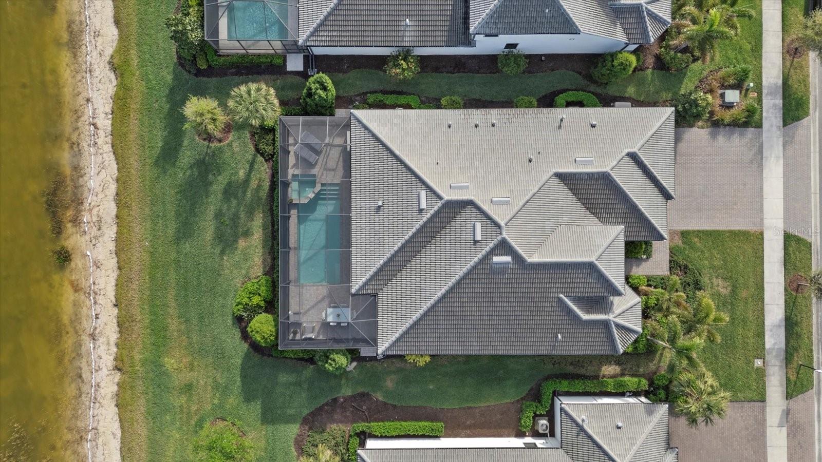 8016 GRANDE SHORES DR, SARASOTA, FL, 34240