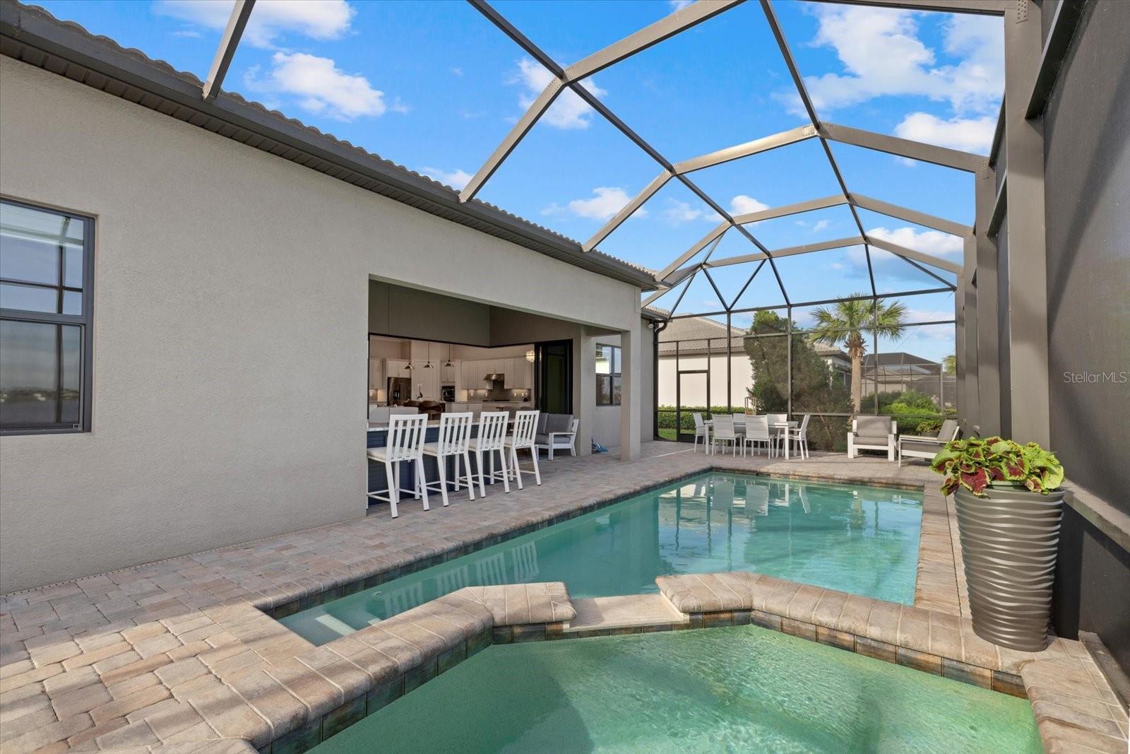 8016 GRANDE SHORES DR, SARASOTA, FL, 34240
