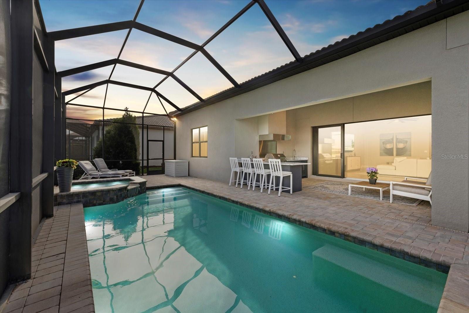 8016 GRANDE SHORES DR, SARASOTA, FL, 34240