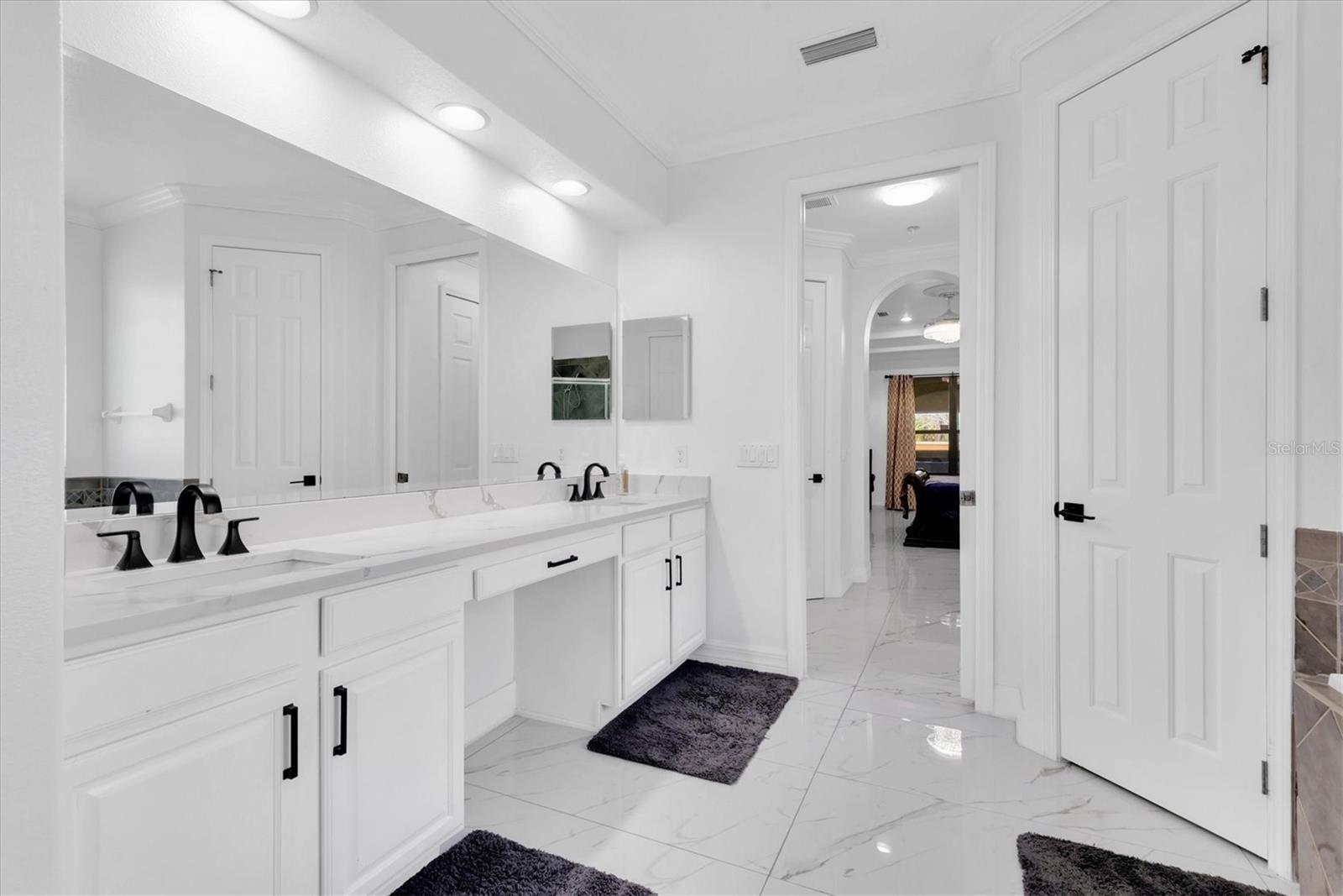 9320 MERLOT CIR, SEFFNER, FL, 33584