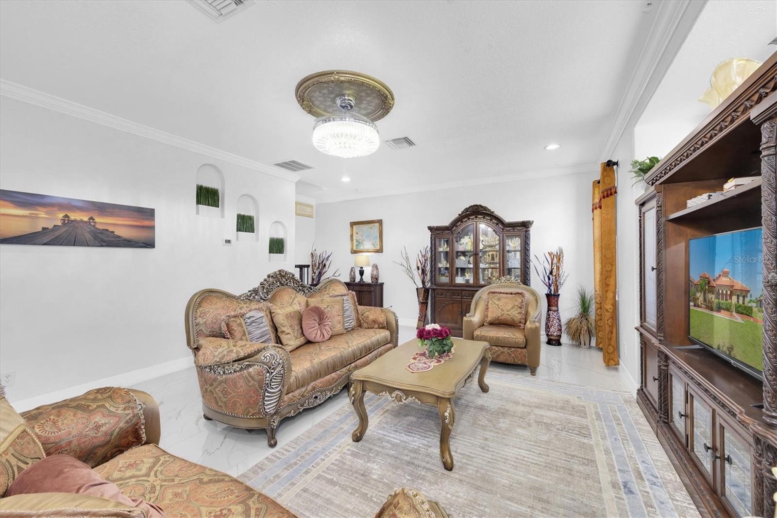 9320 MERLOT CIR, SEFFNER, FL, 33584