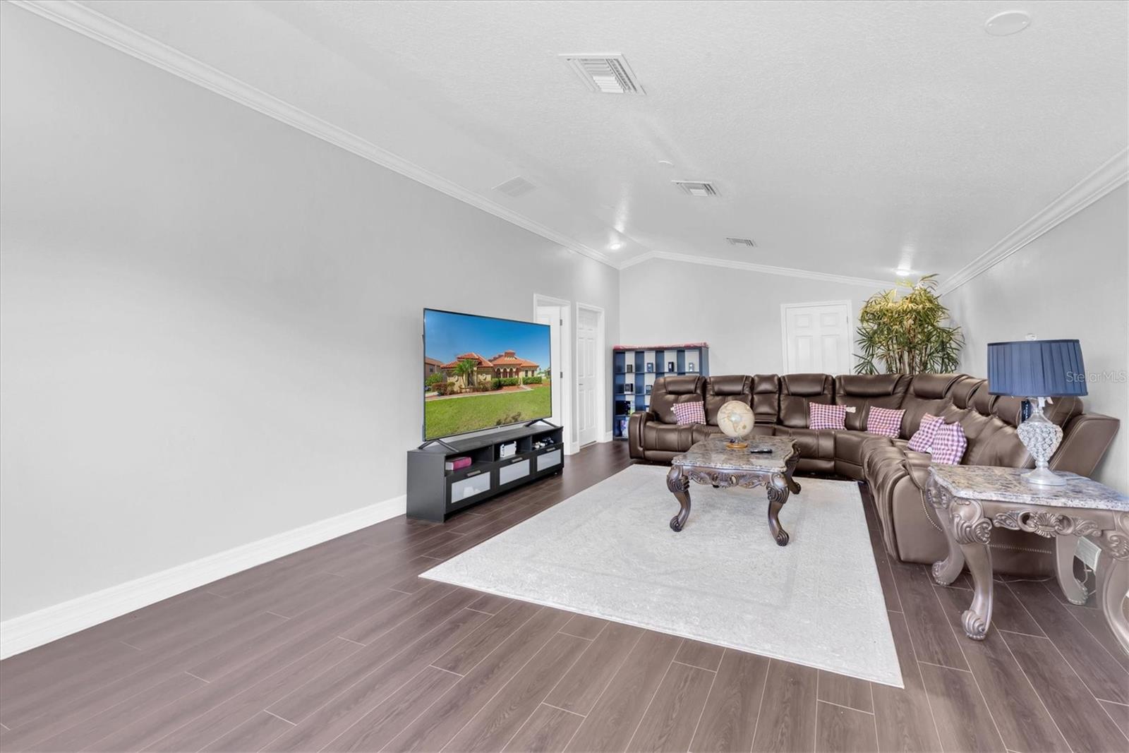 9320 MERLOT CIR, SEFFNER, FL, 33584