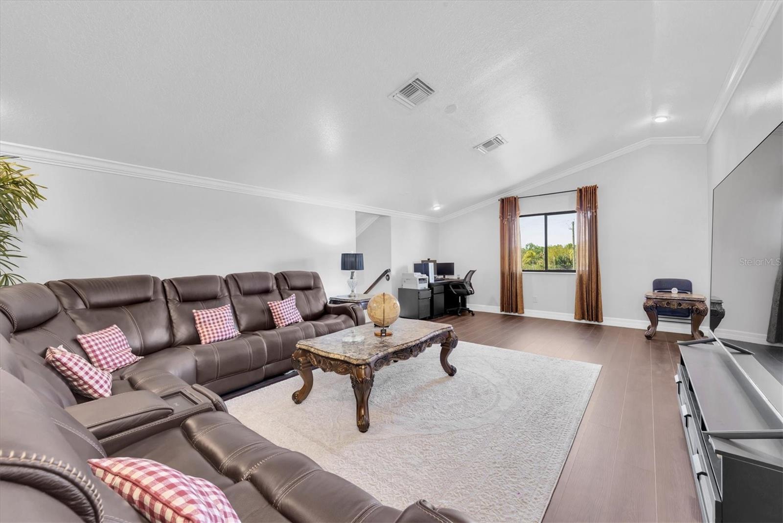 9320 MERLOT CIR, SEFFNER, FL, 33584