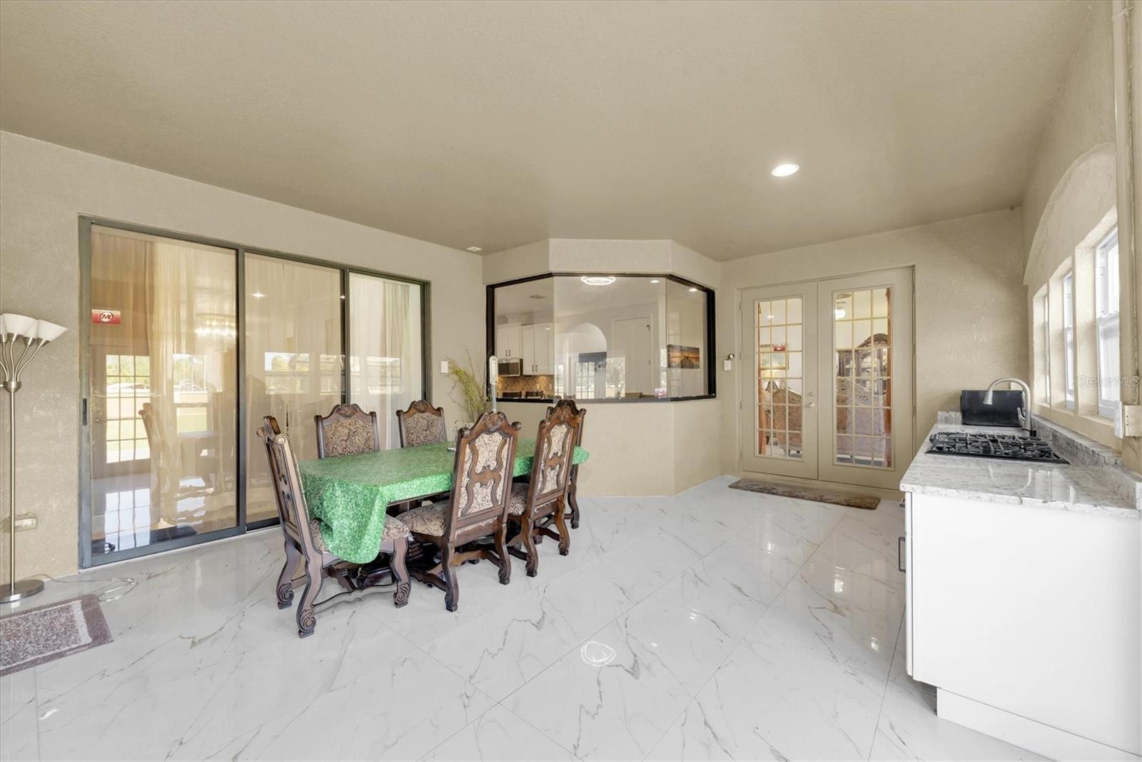 9320 MERLOT CIR, SEFFNER, FL, 33584