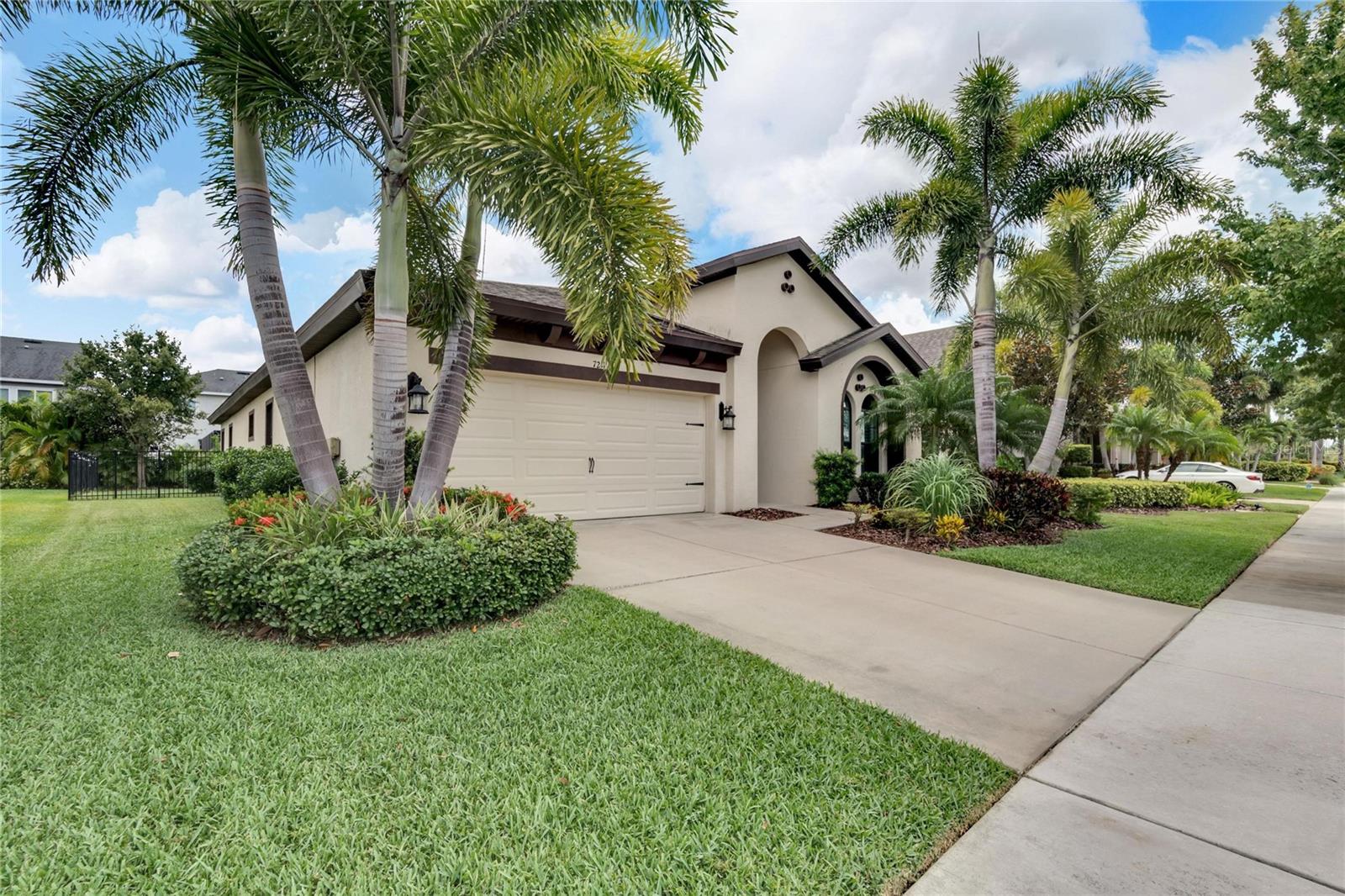 7211 MEETING HOUSE LN, APOLLO BEACH, FL, 33572