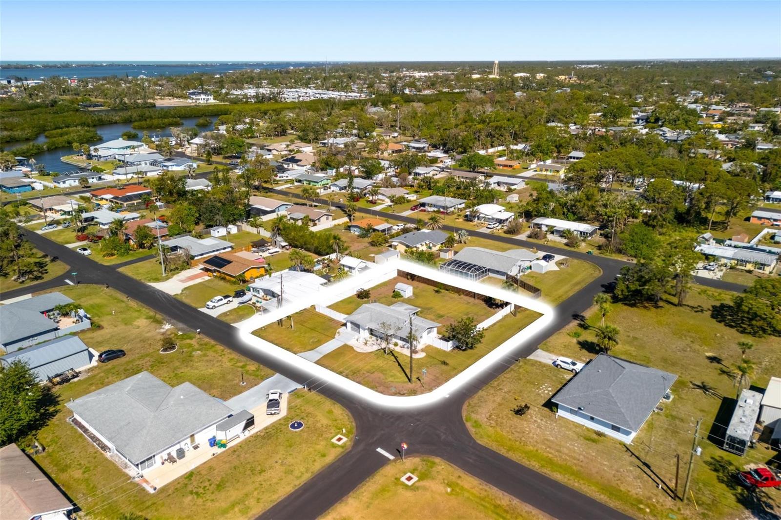1600 MARYKNOLL RD, ENGLEWOOD, FL, 34223