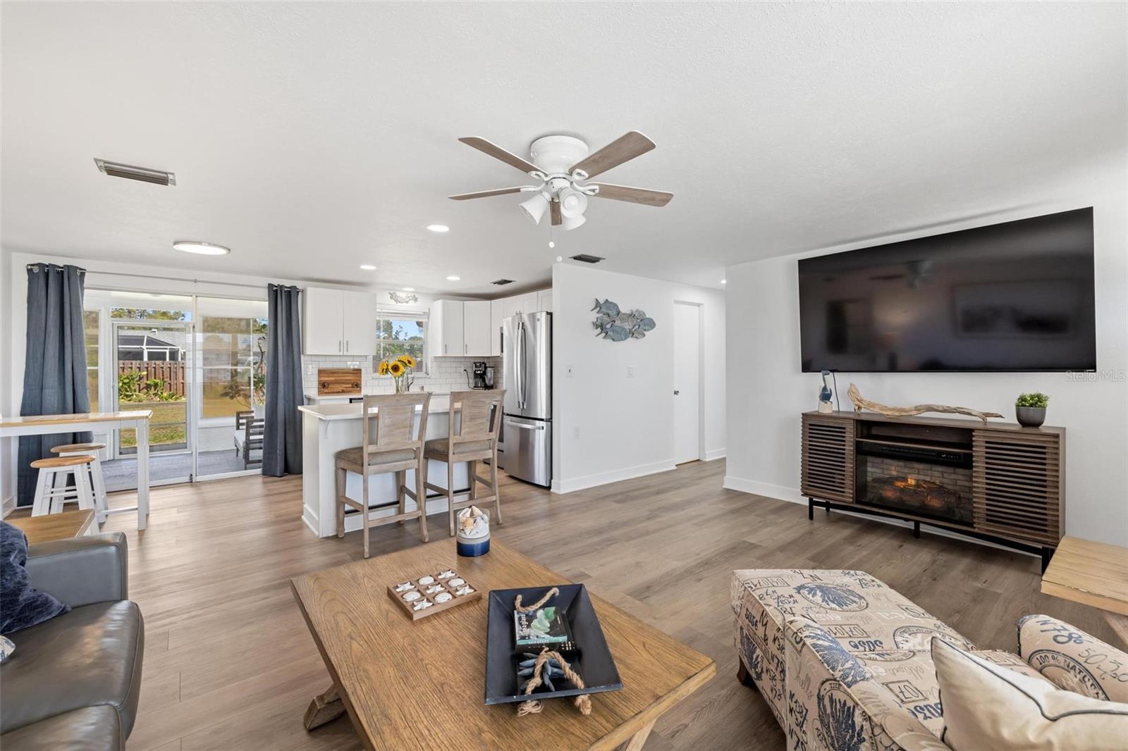 1600 MARYKNOLL RD, ENGLEWOOD, FL, 34223