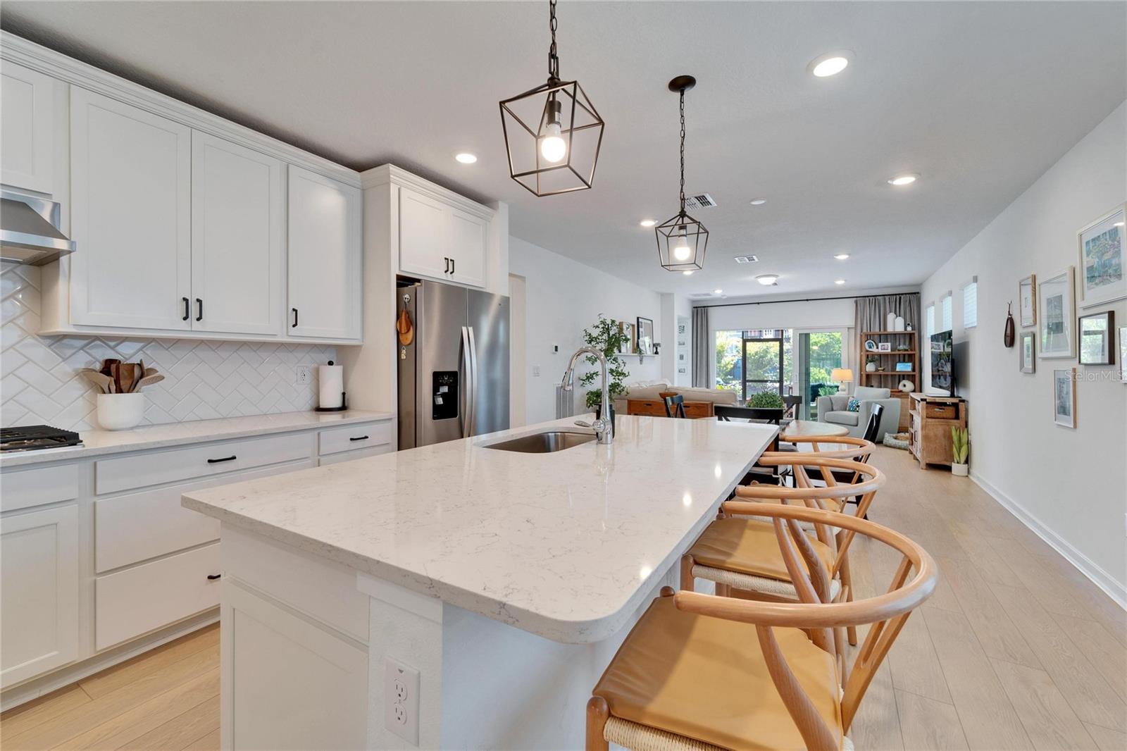 6006 HIDDEN BRANCH DR, APOLLO BEACH, FL, 33572