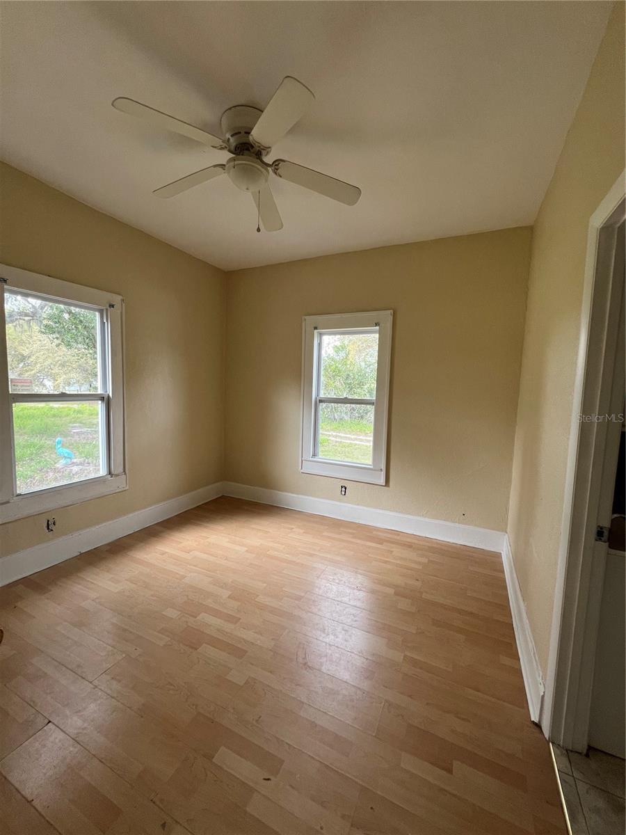 738 N DEAN RD, ORLANDO, FL, 32825