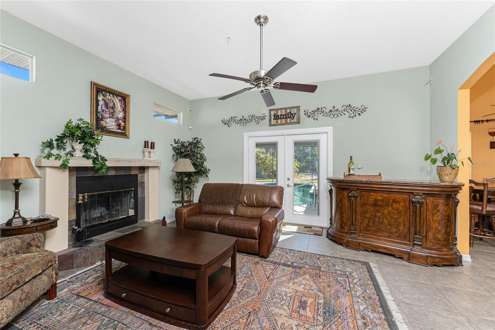 820 BAYSHORE DR, ENGLEWOOD, FL, 34223