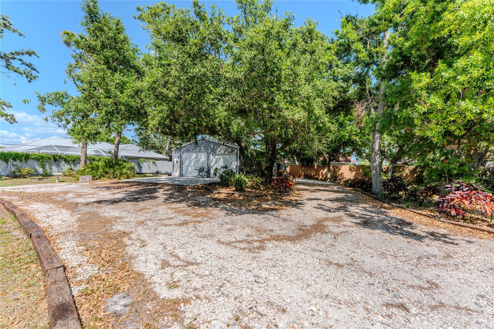 820 BAYSHORE DR, ENGLEWOOD, FL, 34223