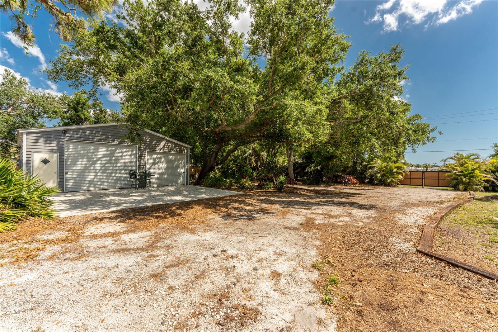 820 BAYSHORE DR, ENGLEWOOD, FL, 34223