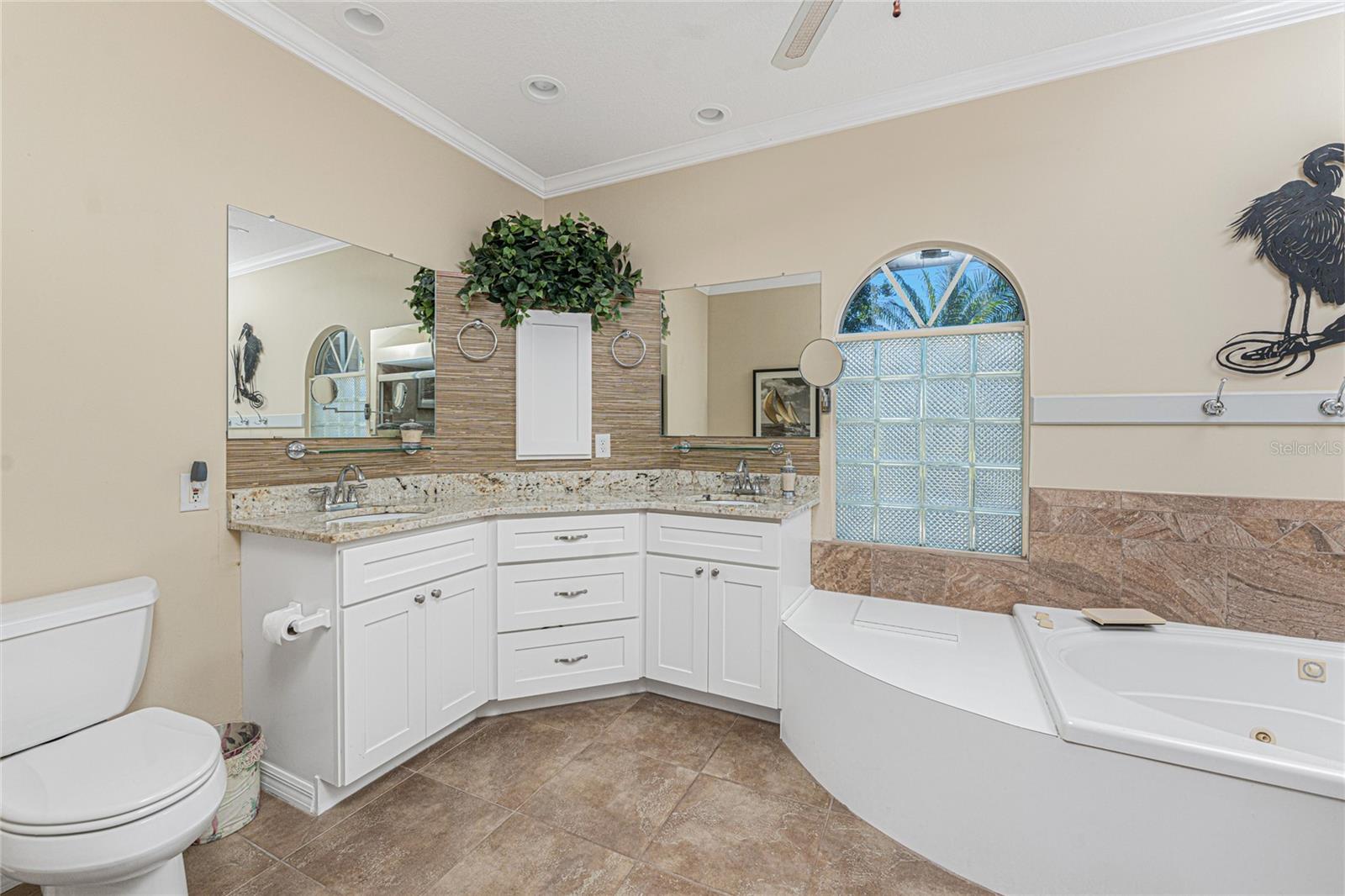 820 BAYSHORE DR, ENGLEWOOD, FL, 34223